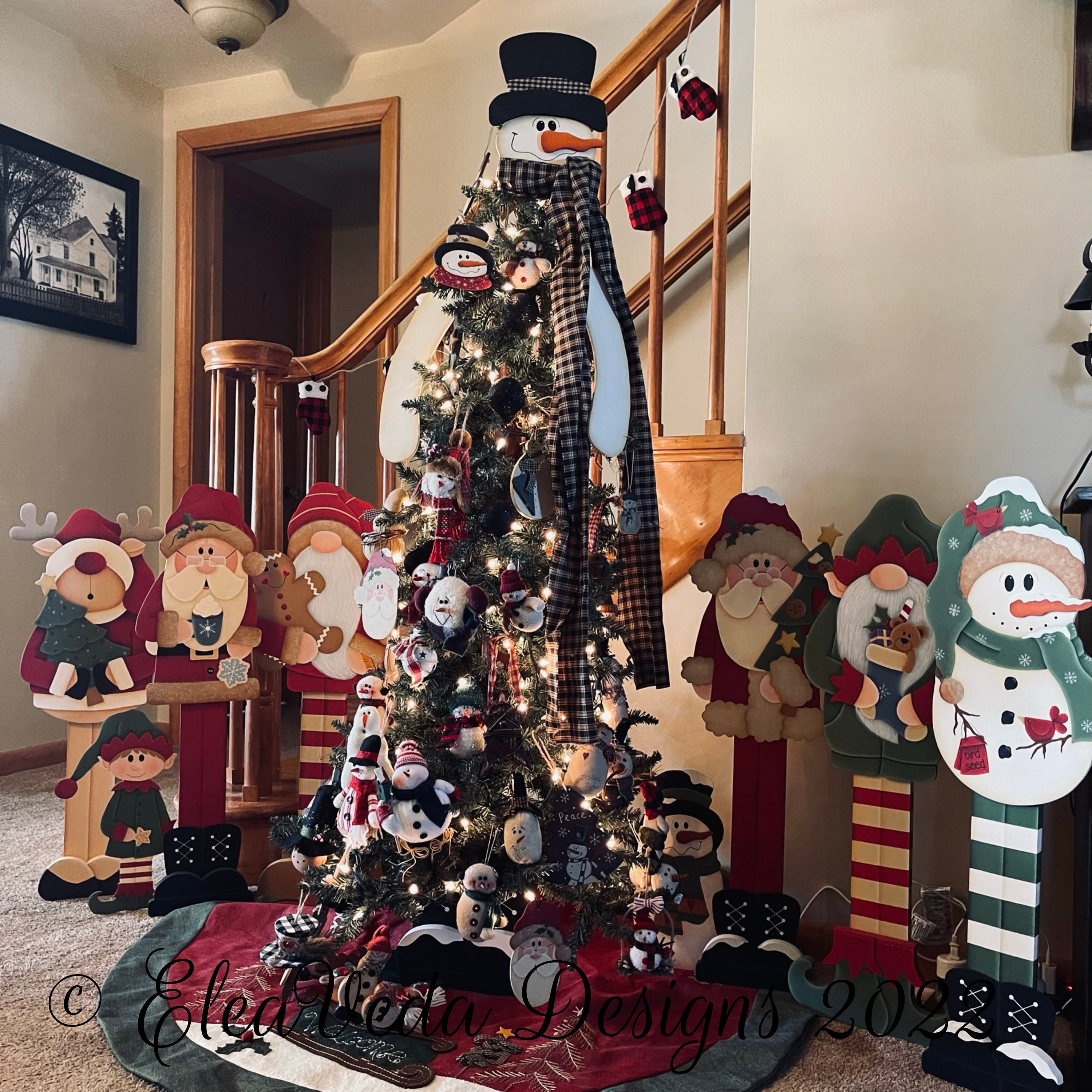 Snowman Holiday Hugger Tree Topper Christmas Tree Topper Decoration