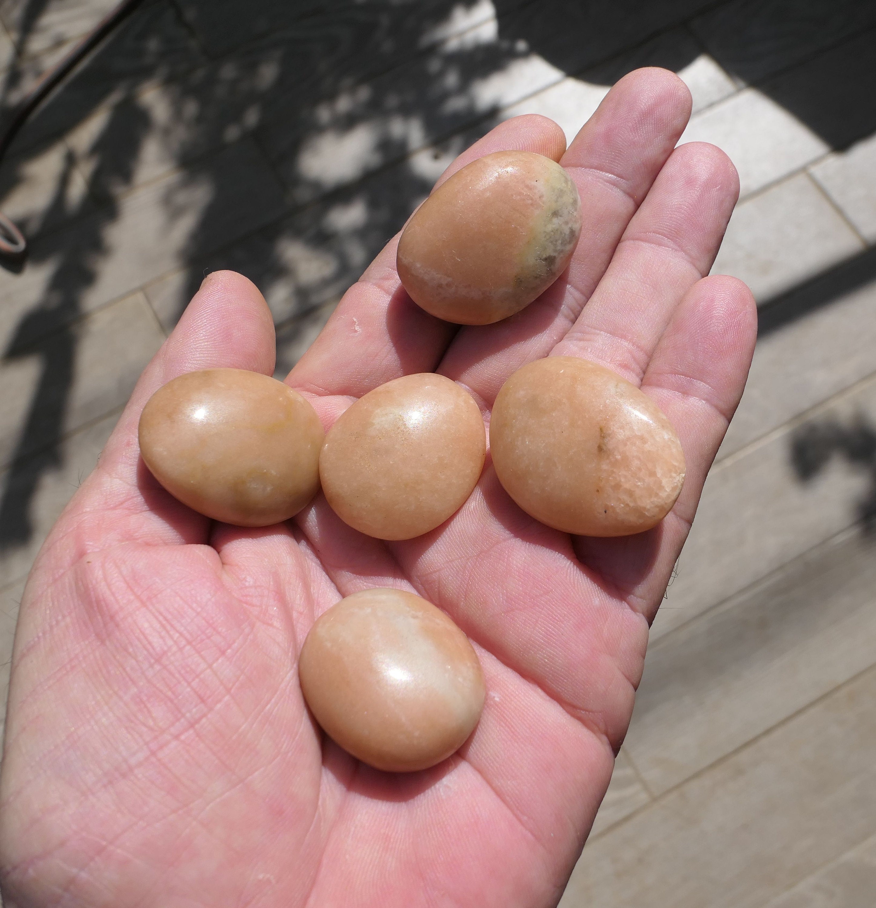 M280 Lot de 5 Calcite Orange 85G Galet Pierre Naturelle Madagascar 31-35mm Lithothérapie Permet d'ap