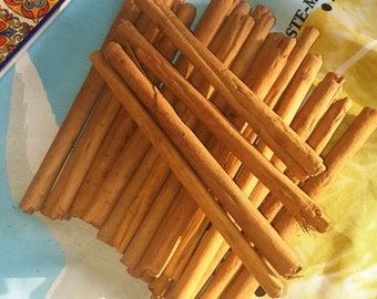 Large MADAGASCAR CINNAMON Pipes / 16cm Very fragrant and sweet spice sticks, especially without coumarin Directly from the farm 2023