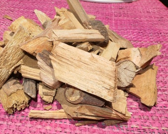 Tonificante LEGNO FASATO Corteccia di legno essiccata del Madagascar Per decotto combinato al rum o infuso, Virtù / Pianta Afrodisiaca Richeria grandis