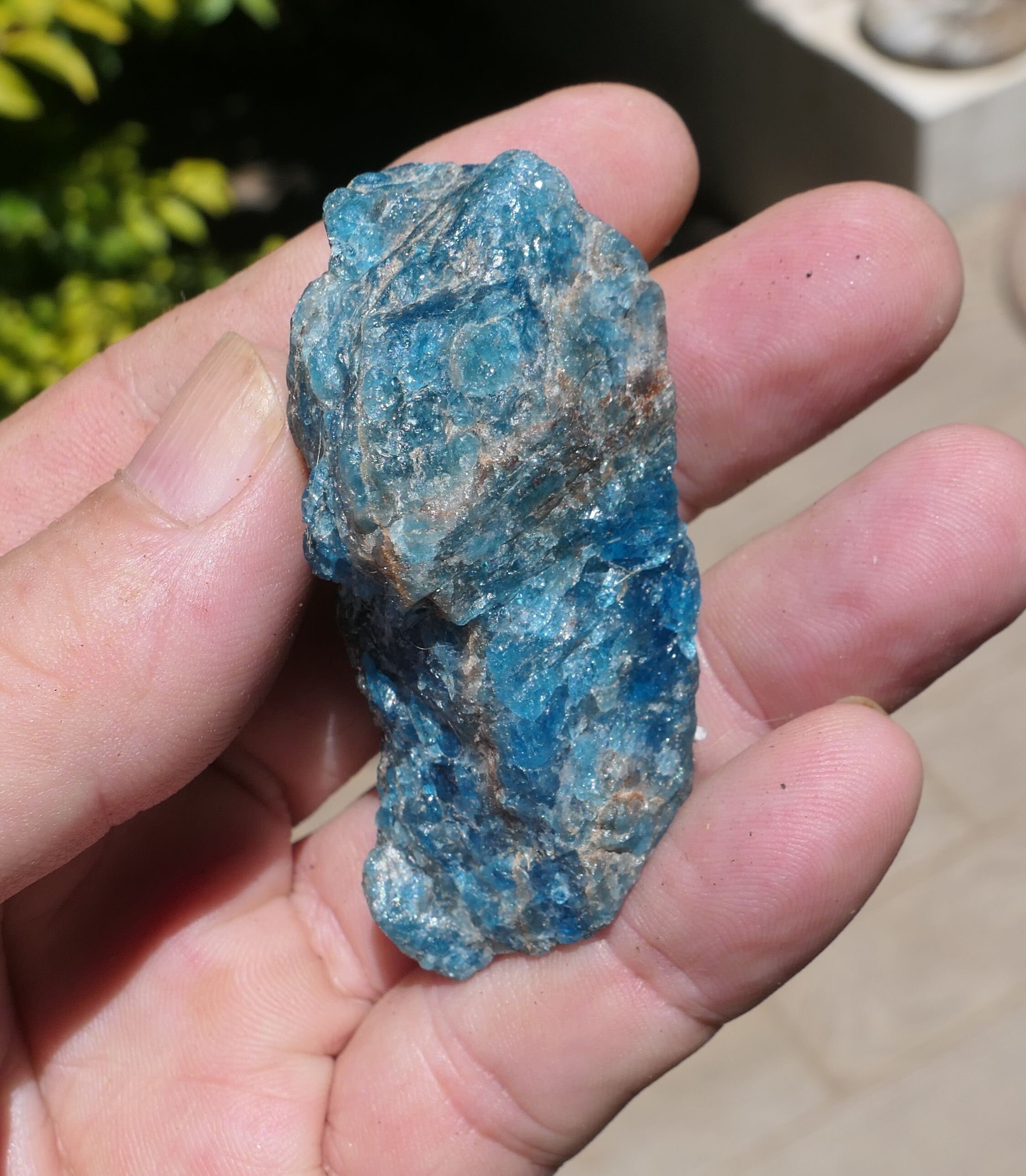 R973 Apatite Bleue 50G 60mm Pierre Brute Naturelle de Madagascar Lithothérapie Reiki Métaphysique Cr