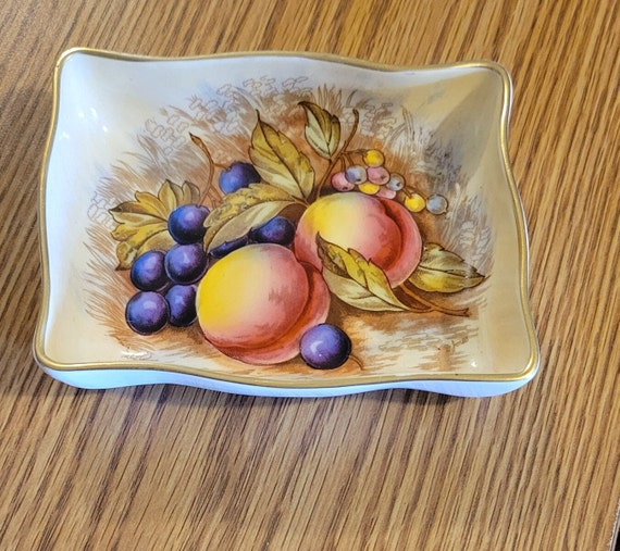 Vintage Aynsley Fine English Bone China Dish