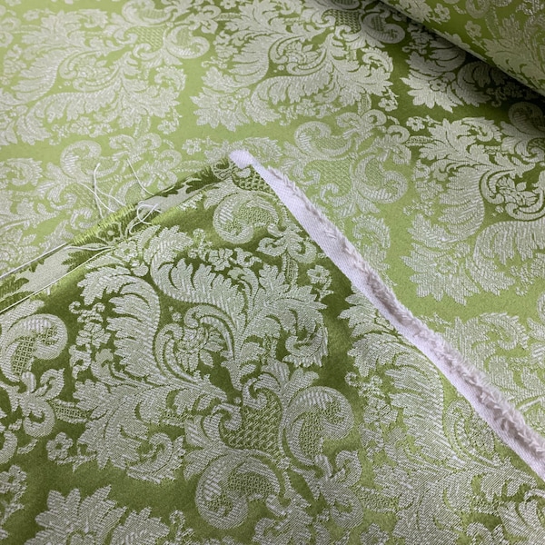 2.70x2.80 meters - San Leucio damask fabric with Baroque decoration in Louis XIV style - Italy