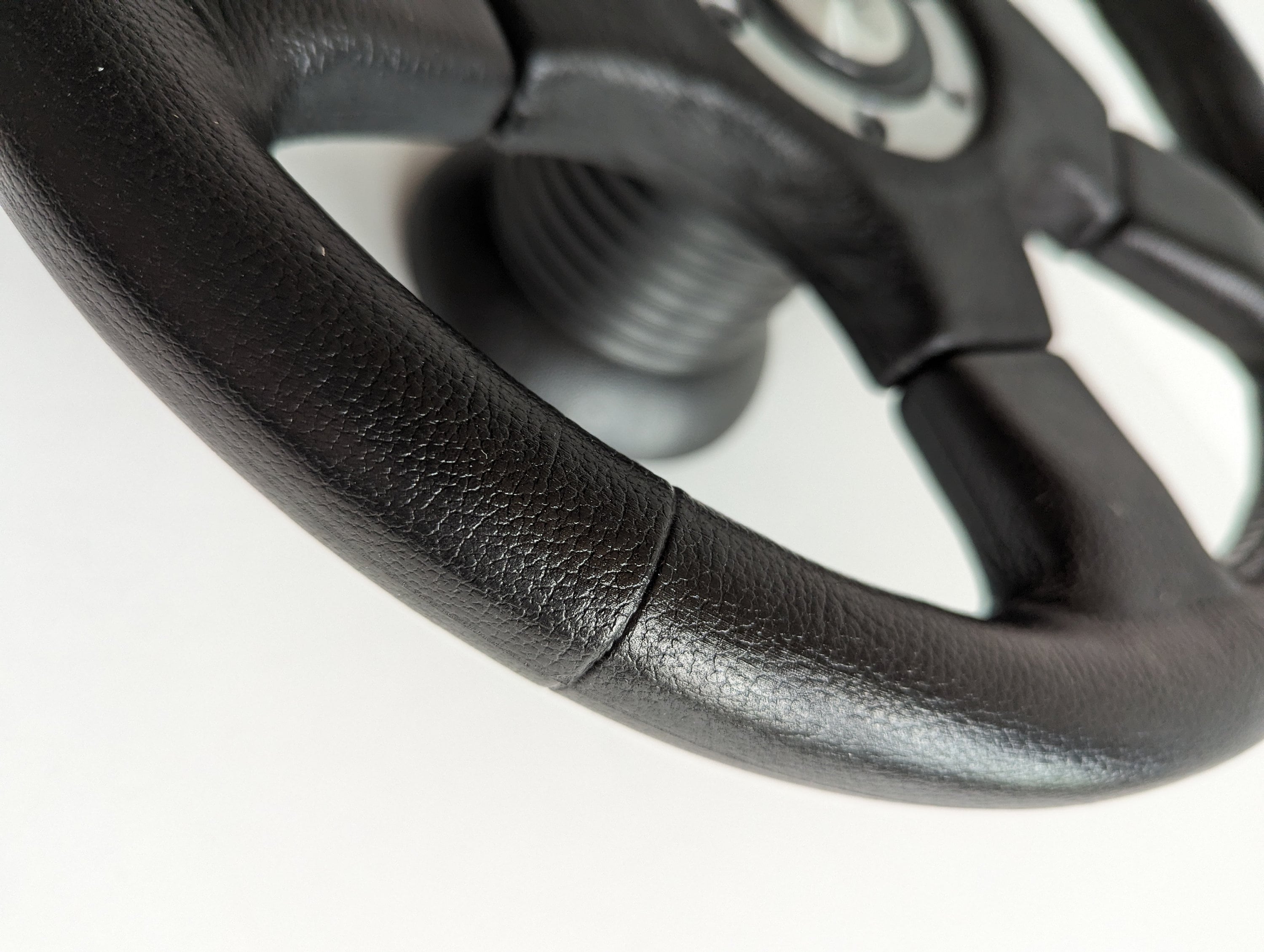 Steering Wheel Leather Craftmanship Handmade in Italy OEM LUISI