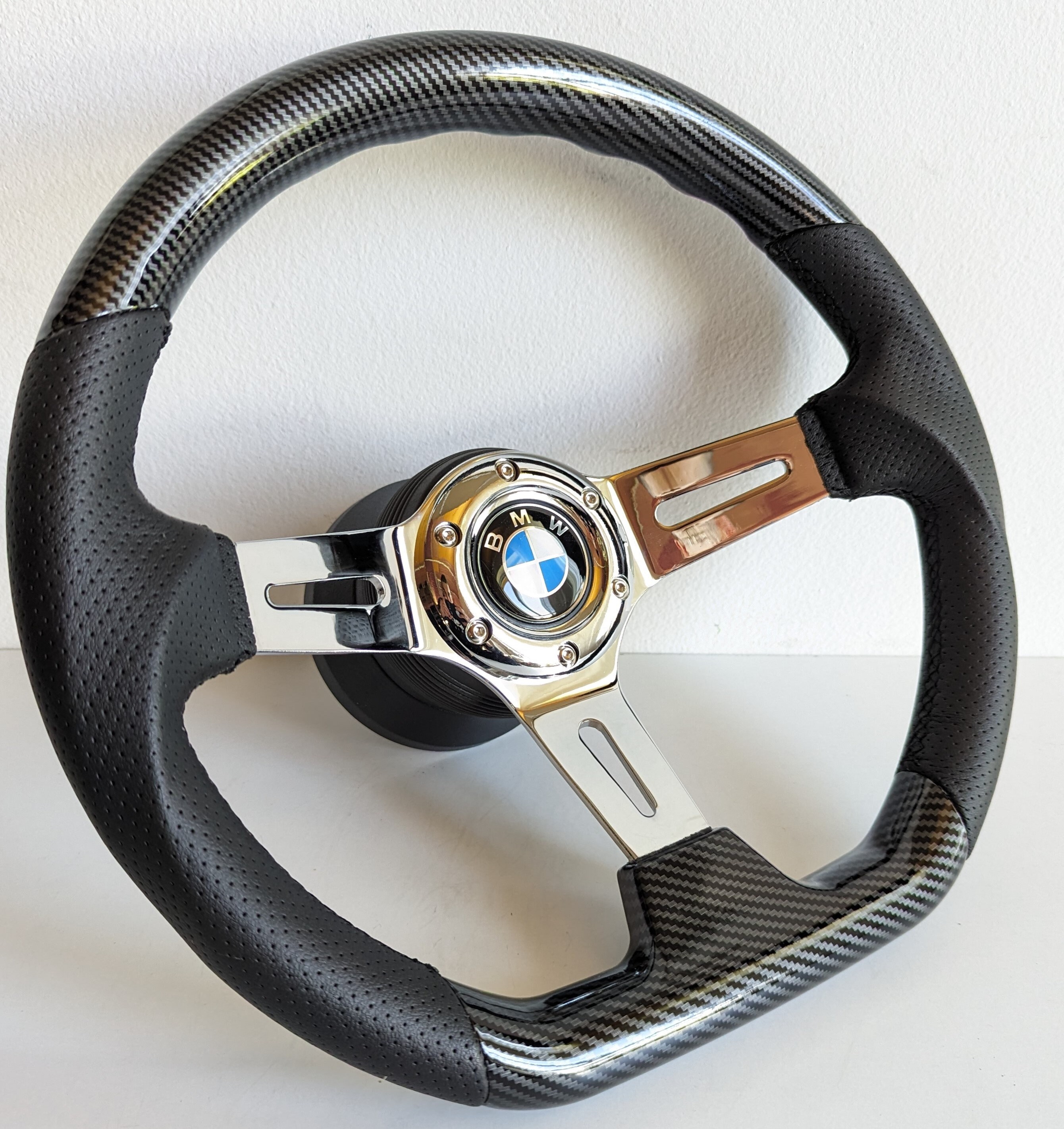 Volant Sport Bois Chromé Pour BMW - Compatible E82, E87, E90, E91, E92 - Diamètre 350 Mm - Occasion En Excellent État