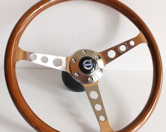 ステアリングホイールはVOLVOに適合します。中古カスタムリビルド