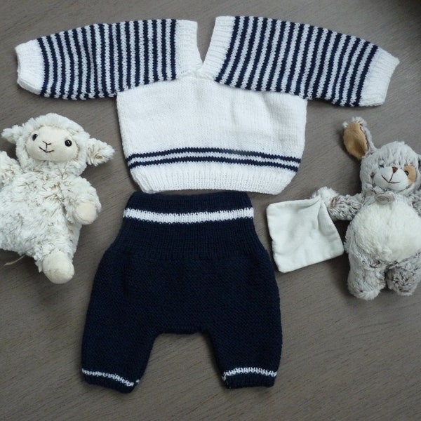 Ensemble bébé short et pull