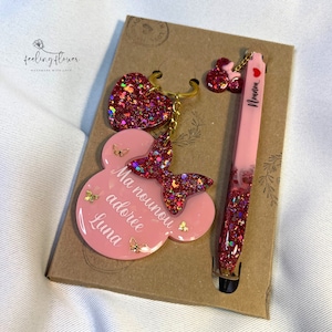 Custom Minnie Mouse Keychain and Refillable Pen, Resin Keychain, Personalized Pen, Gift Set, Gift for her, Back to school supplies for Girls