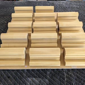 Jigsaw puzzle box holder display