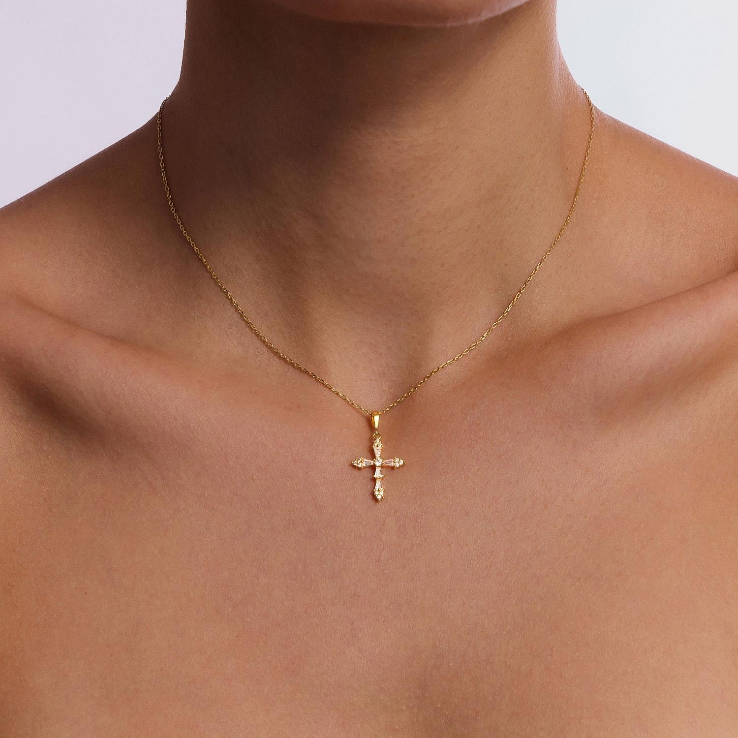 Minimalistische Diamant-Kreuz-Halskette, Pave-Kreuz-Halskette, Taufgeschenk, Kreuzschmuck, Kommunion-Kreuz-Halsketten, religiöse Schutzkette