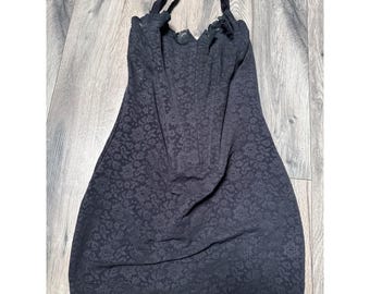 Vestido lencero floral Crownette 2XL negro con ribete de encaje MEGA, estilo gótico elegante, diseño vintage estadounidense para mujer.