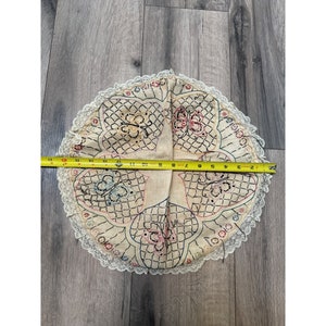 Vintage Hand-Embroidered Butterfly Lace Round Pillowcase Doily Victorian Flaws