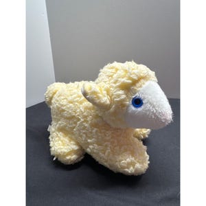 Vintage Fan Fair Wind-Up Yellow Lamb Musical Mary Had A Little Lamb Blue Eyes Plush Toy