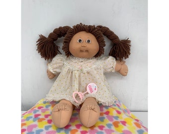 Cabbage Patch Kid Doll Head Mold 5 Brown Hair Braided Pigtails Single Tooth Brown Eyes