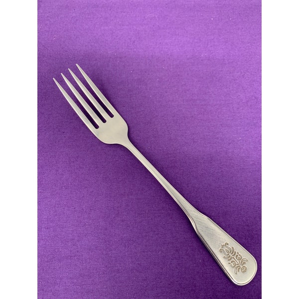 Oneida Silver "Village" Stainless Flatware OHSVIL Black Ac Discontinued Actual 1982 to 1989 Dinner Fork 7.25 Inch