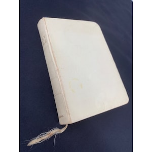 The Holy Bible King James Version Cream Colored 4.5 x 6.75&quot; READ