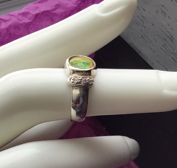 Sterling Silver Green Stone Ring - image 3