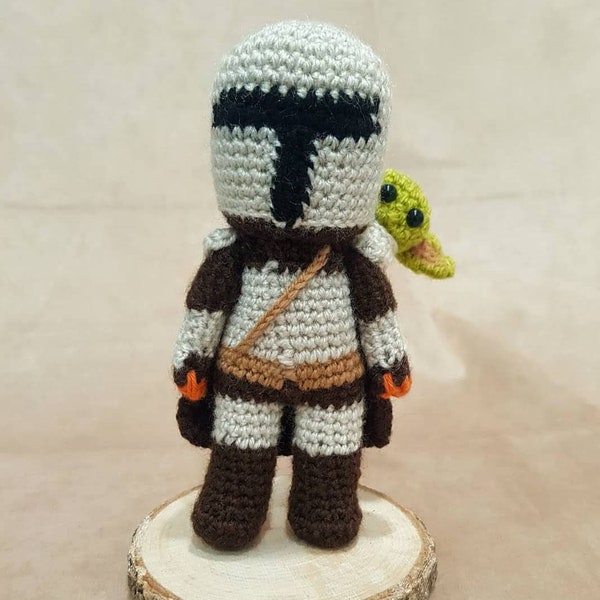 Patrón Pattern Mandalorian a crochet PDF Spanish and English