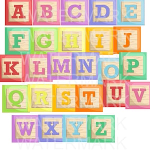 Könnte beinhalten: Bunte Buchstabenblöcke, die jeweils einen Buchstaben von A bis Z zeigen. Die Blöcke sind in verschiedenen Farben gehalten, darunter Rot, Rosa, Grün, Gelb und Blau, mit einer Holzmaserung. Der Text oben lautet "Available in different sizes and Paper Prints."