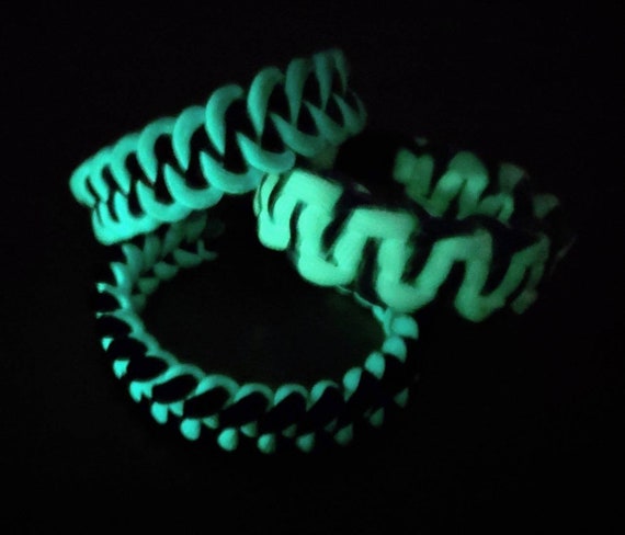 Glow in the Dark Paracord Survival Bracelet/ Black Light Reactive. Unisex  Bracelet. Jawbone Bracelet or Cobra Belly Bar Bracelet, 550 Nylon 