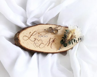 Oval wedding ring holder with dried flowers eucalyptus ring cushion wedding rings, wedding rings wooden disc wedding ceremony marriage husband and wife gift