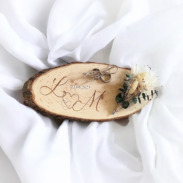 Oval wedding ring holder with dried flowers eucalyptus ring cushion wedding rings, wedding rings wooden disc wedding ceremony marriage husband and wife gift