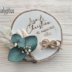 Portafedi nuziali con fiori secchi, eucalipto, fedi nuziali, fedi nuziali, disco in legno, cerimonia di nozze, matrimonio, coppia sposata, portafedi in legno, regalo