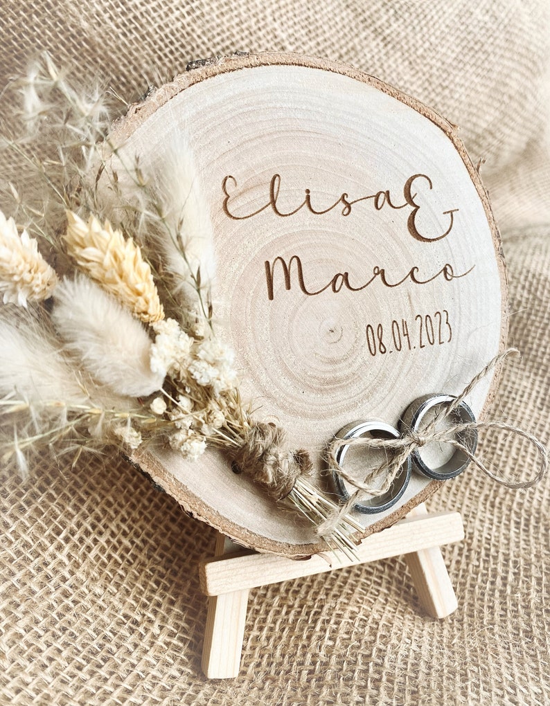 Wedding ring holder with dried flowers, ring cushion for wedding rings, wooden disk, ceremony, marriage, couple, man and woman, gift image 4