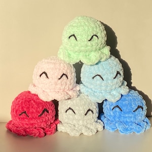 Mini Octopus Plushie | Crochet octopus | soft plushie | Small plush | Plushies | Gifts | Octopus Plush toy