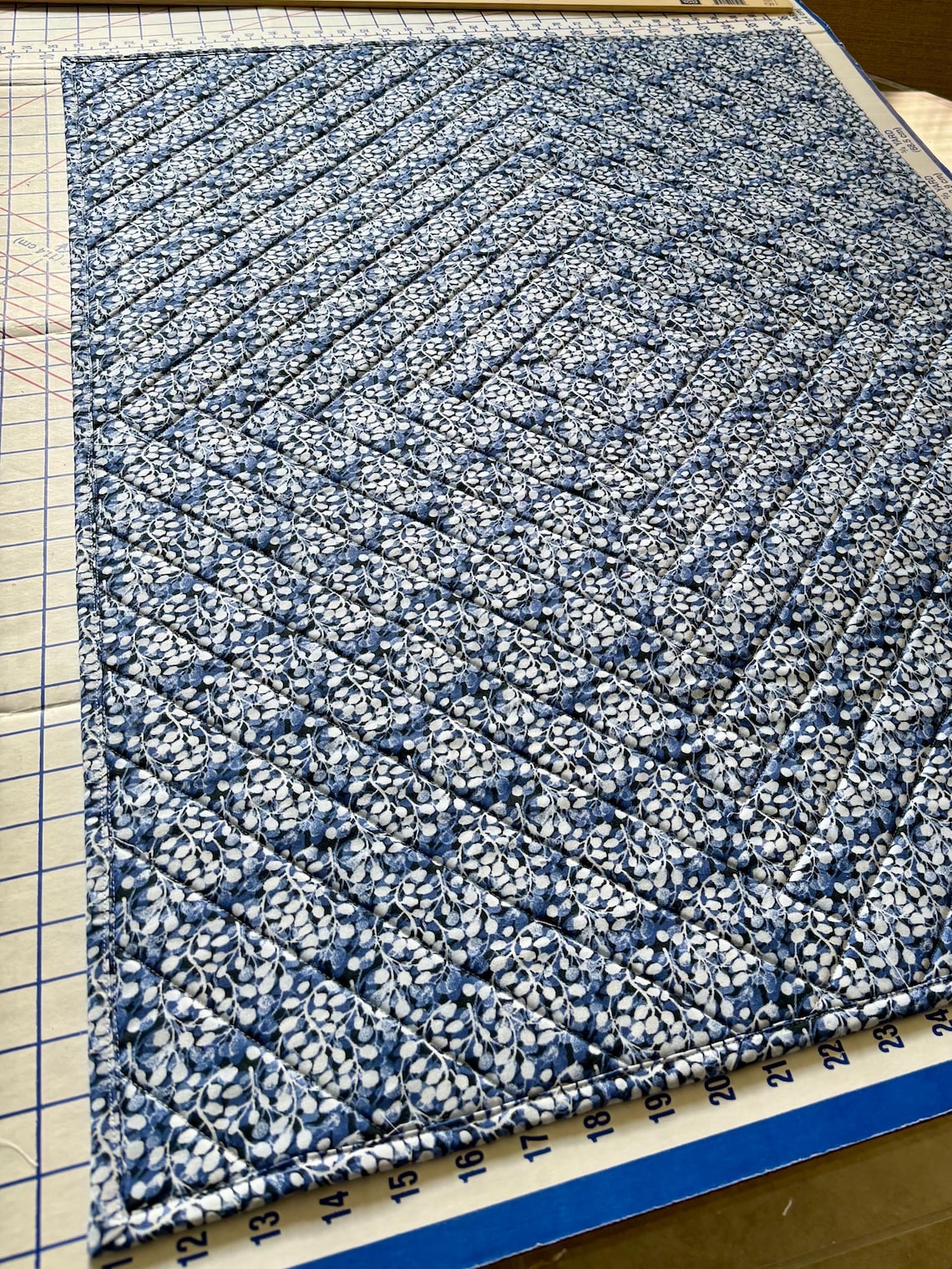 Custom Camper /RV Kitchen Table Mats, Handmade With Cotton Fabric & Soft and Stable for an ...