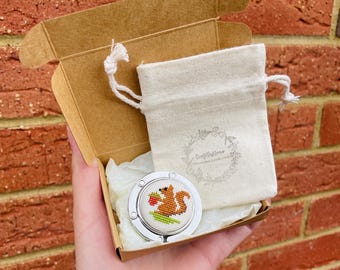 Embroidered Squirrel Purse Hook – Foldable Bag Hanger for Table | Autumn Limited Edition