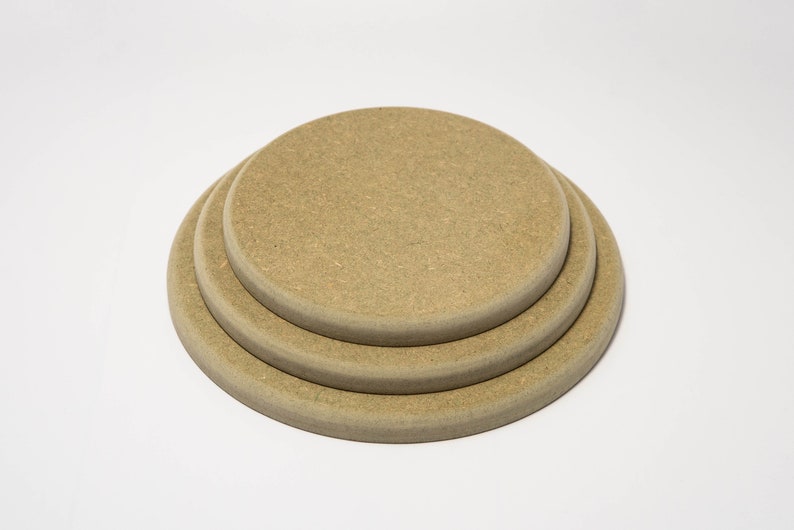 Round plate mold made from 15mm MDF image 1