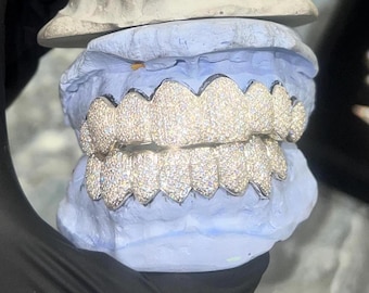 Full Set VVS Moissanite/Diamond Grillz, Silver Grillz
