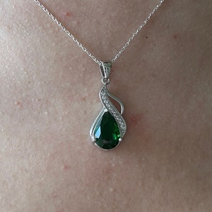 Dainty Emerald Teardrop Necklace - Handcrafted with 925 Silver - Perfect May Birthday Gift for Mom-Unique Gift For Her