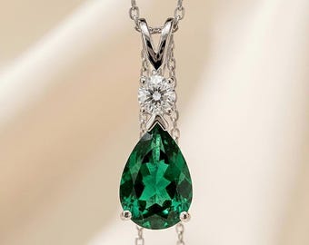 Collana minimalista con smeraldo - Ciondolo pietra portafortuna di maggio - Gioiello delicato - Argento sterling 925