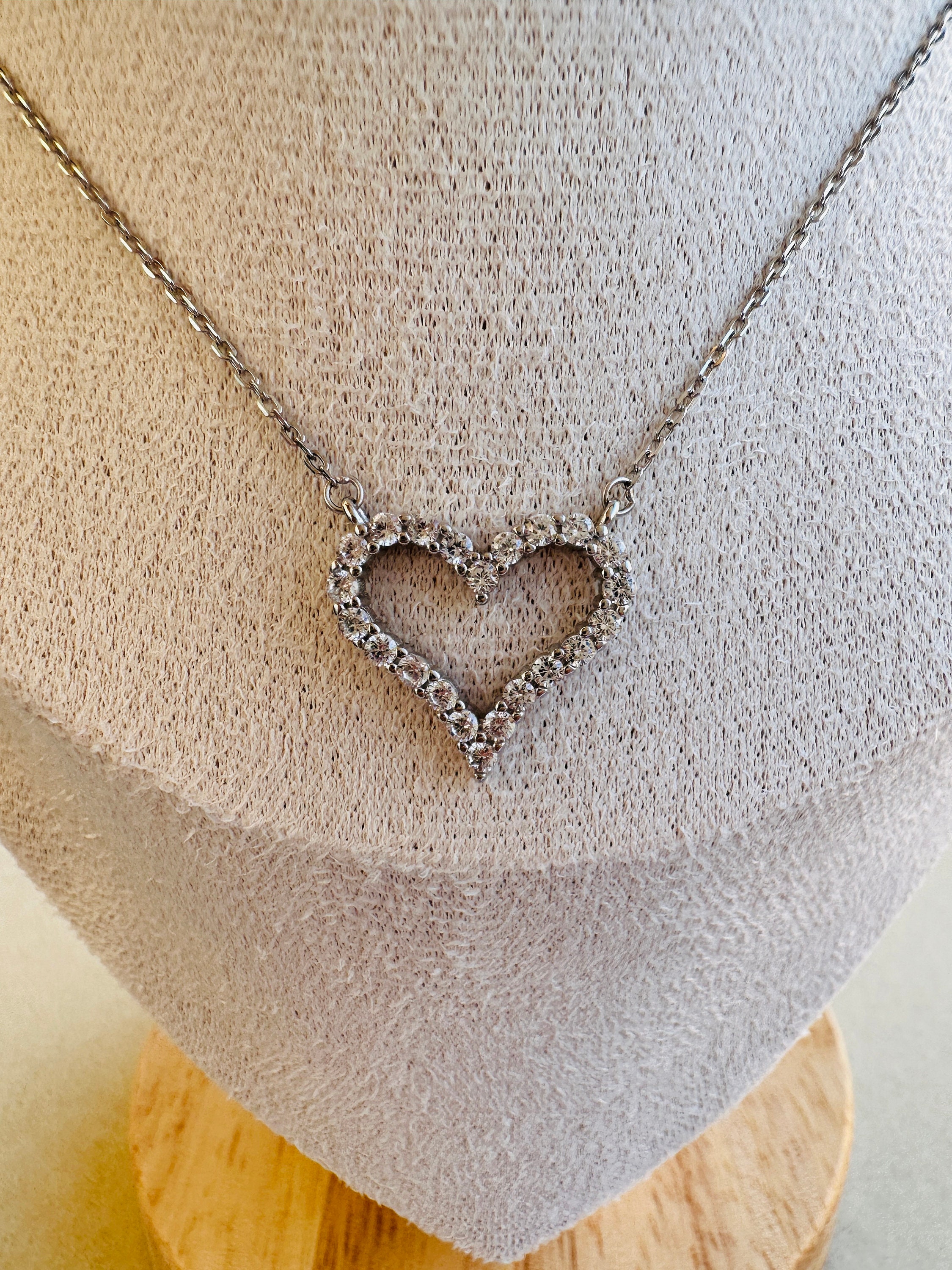 [韓国人気ジュエリー] heart hole mini necklace-silver Sparkling Open Heart Necklace-hollow Heart Pendant-dainty