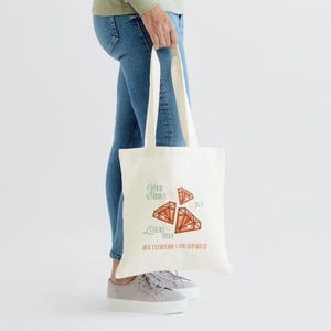 Bolsa de tela con frase: &quot;Tu energía es un lujo&quot; - Swift Inspired