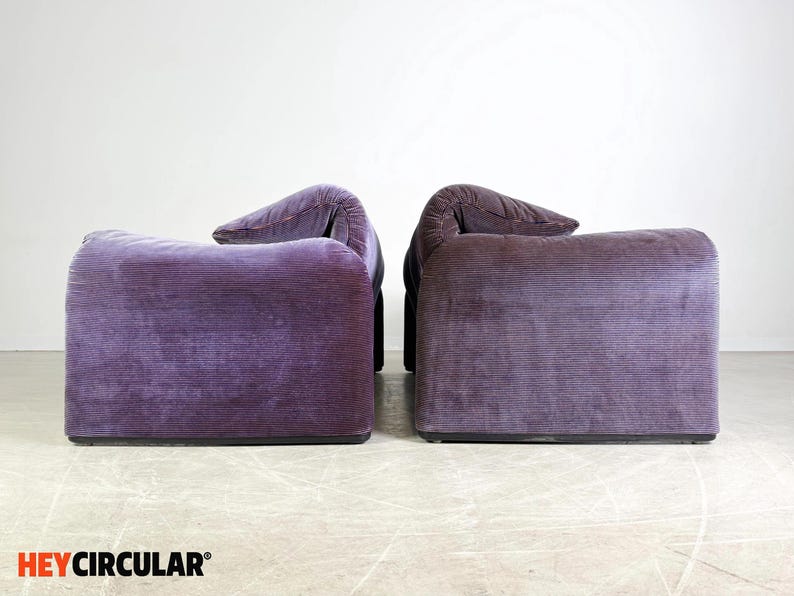 1x Cassina Maralunga tweezitsbank Vico Magistretti corduroy bank afbeelding 5