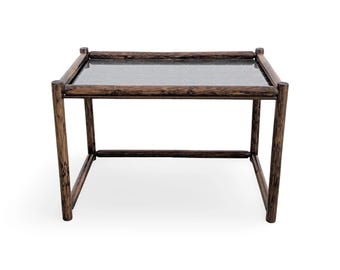 Mesa de centro de bambú de mediados de siglo, mesa auxiliar de cristal vintage