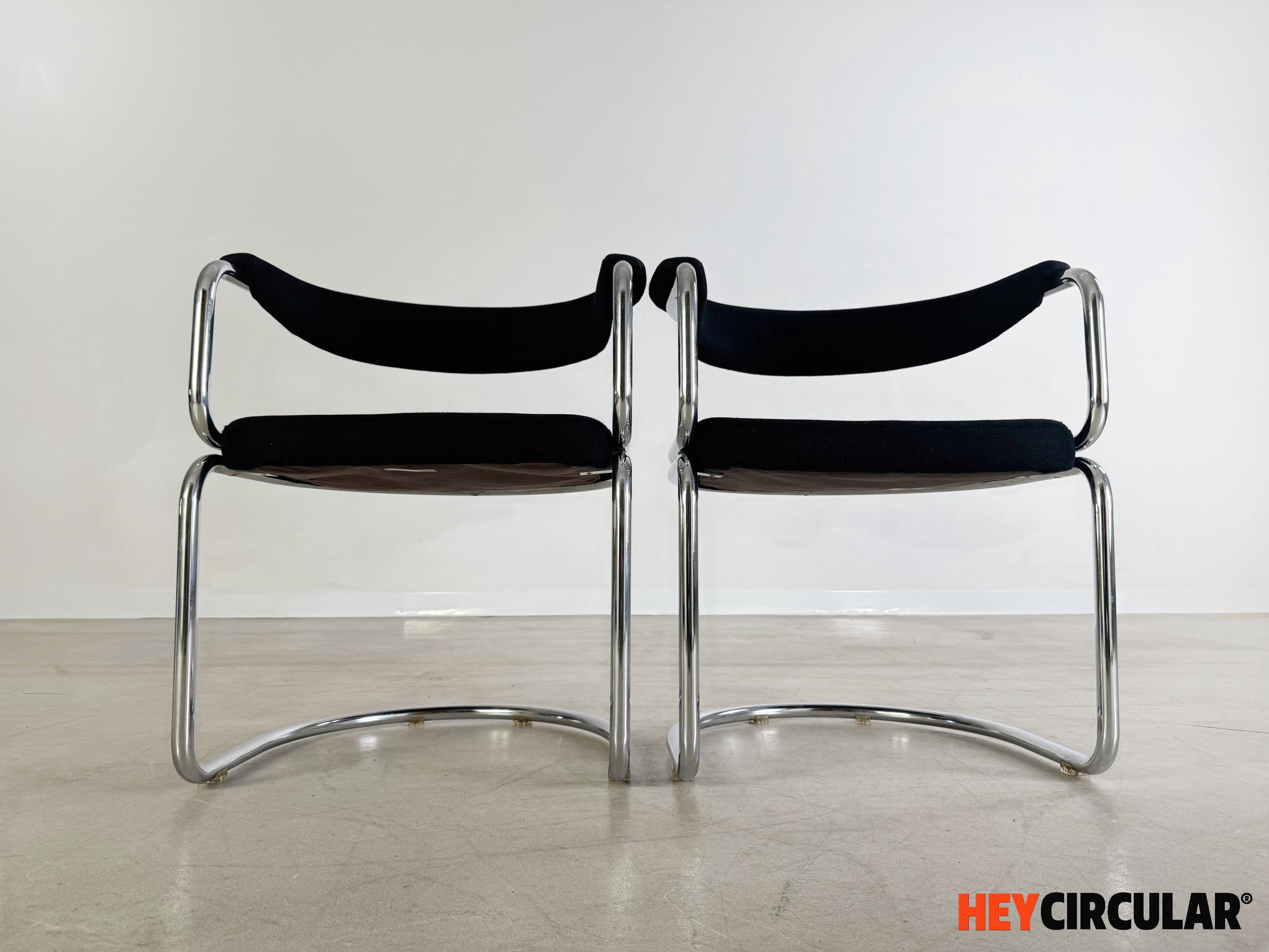 バウハウス カンチレバーチェア 2脚セット、クローム、ミッド