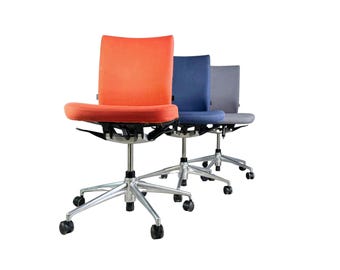 Vitra office chair T-Chair red blue grey black design chair
