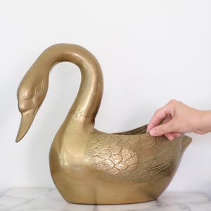 Vintage Solid Brass Swan Planter, Brass Bird, Statement Planter, Elegant Swan Flower Plant Pot, Brass Cottage Decor, Brass Estate Decor