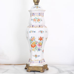 Vintage Gold Detail Chinoiserie Porcelain Lamp, Pink/Peach Ceramic Floral Lamp, Vintage Home Decor, Vintage Cottage Decor