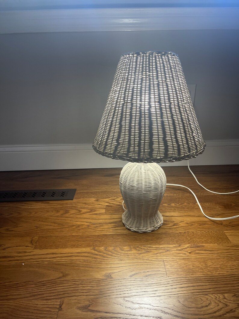 Vintage White Wicker Table Lamp Vintage Cottage Decor Etsy