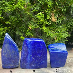 Lapislazzuli Freeform: pietra preziosa afghana di prima qualità, lucidata a mano e burattata per la migliore qualità. Cristalloterapia e regalo di energia positiva