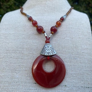 Agate Necklace - Stunning Protection Necklace for Women - Cute Protection Chakra Beaded Necklace Gift for Her - Red Agate Friendship gift