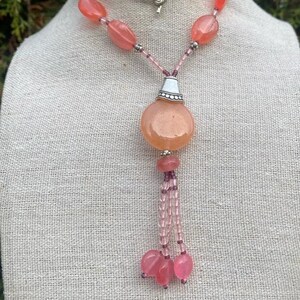 Agate Necklace Gift for Her - Moss Agate Druzy Protection Chakra Jewelry - Protection Necklace for Women - Cute Beaded Necklace - Pink Agate