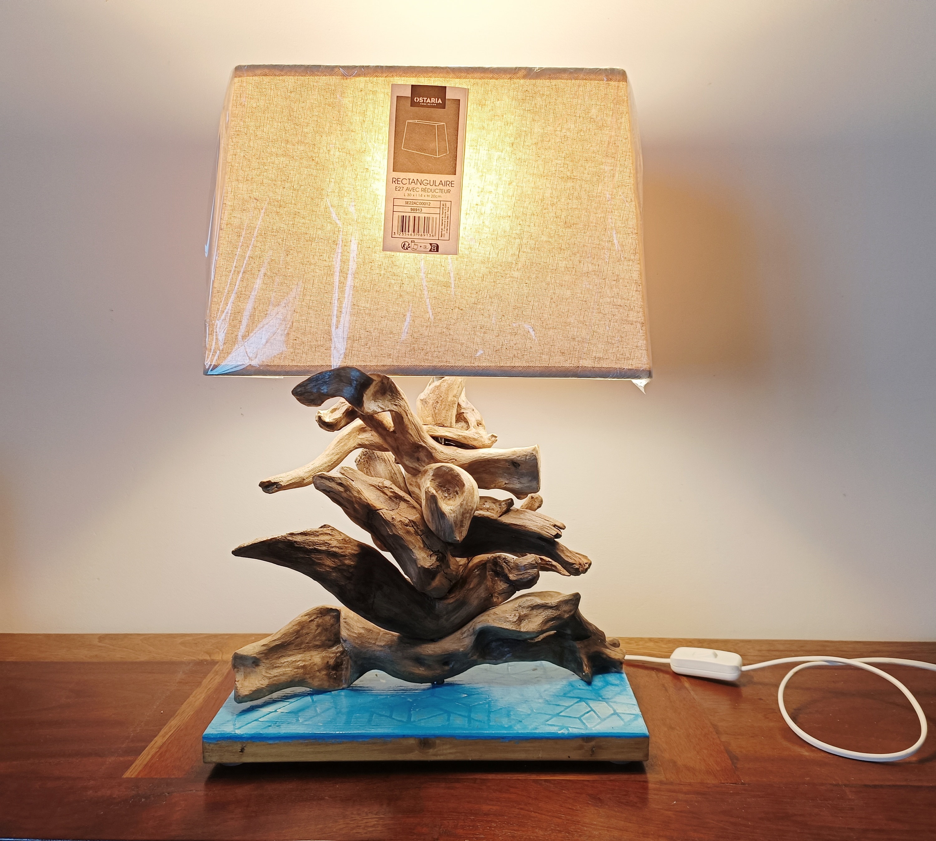 Wooden Base Table Lamp, Rustic Home Decoration, Farmhouse Lighting, Handmade Gift, Vintage Style
