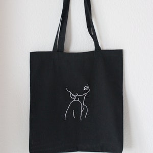 Bestickte Stofftasche "Lineart Frau"
