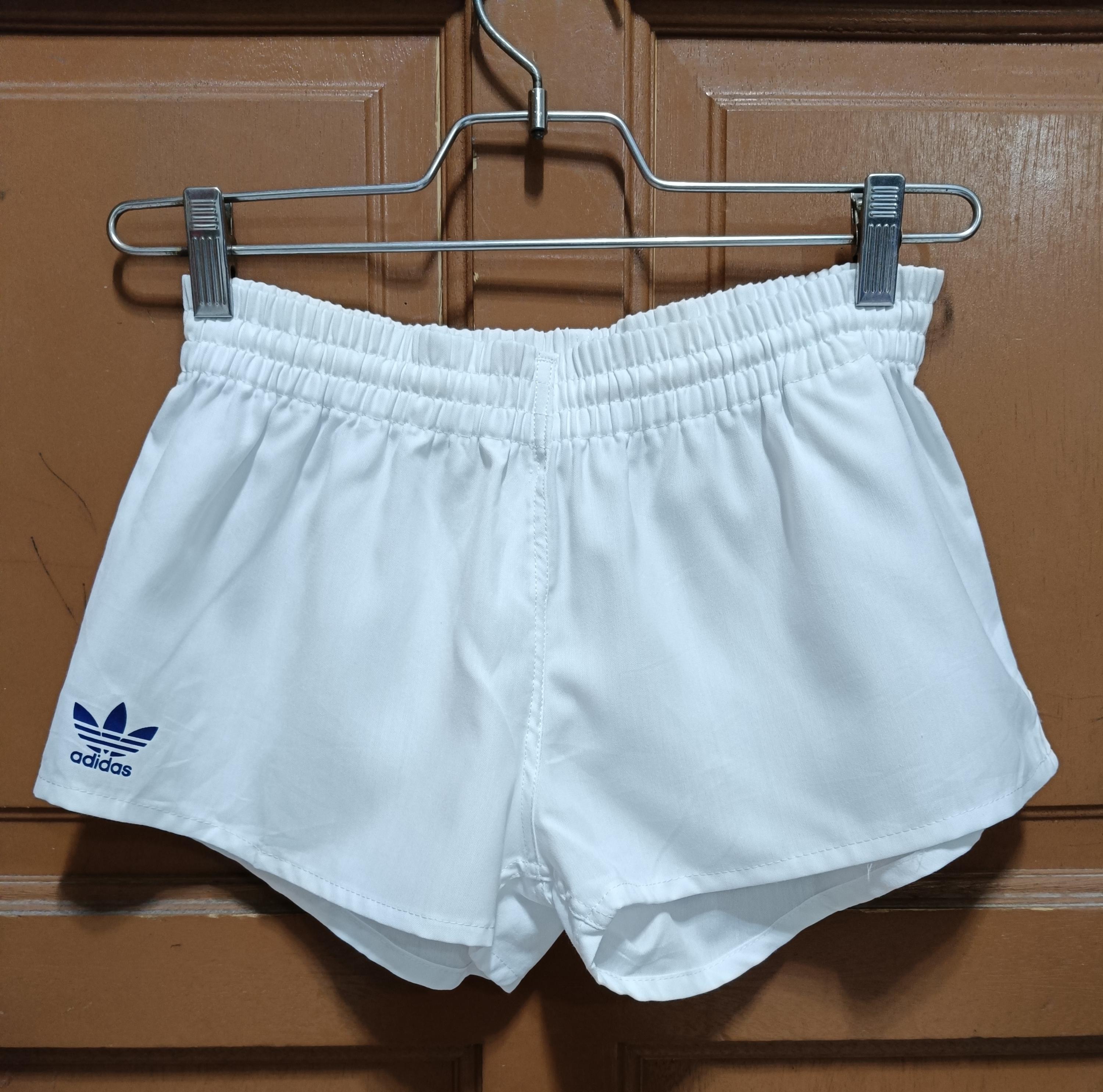 パンツ 1980s vintage DESCENTE adidas shorts Vintage Adidas by Descente All White Shorts Trefoil Logo